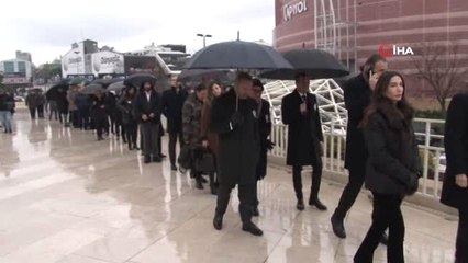 Ünlü İş Adamı Ali Raif Dinçkök, Son Yolculuğuna Uğurlandı