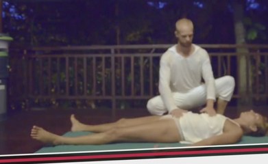 Satya, le gourou du plaisir (Martin Weill) - ZAPPING TÉLÉ DU 12/12/2018