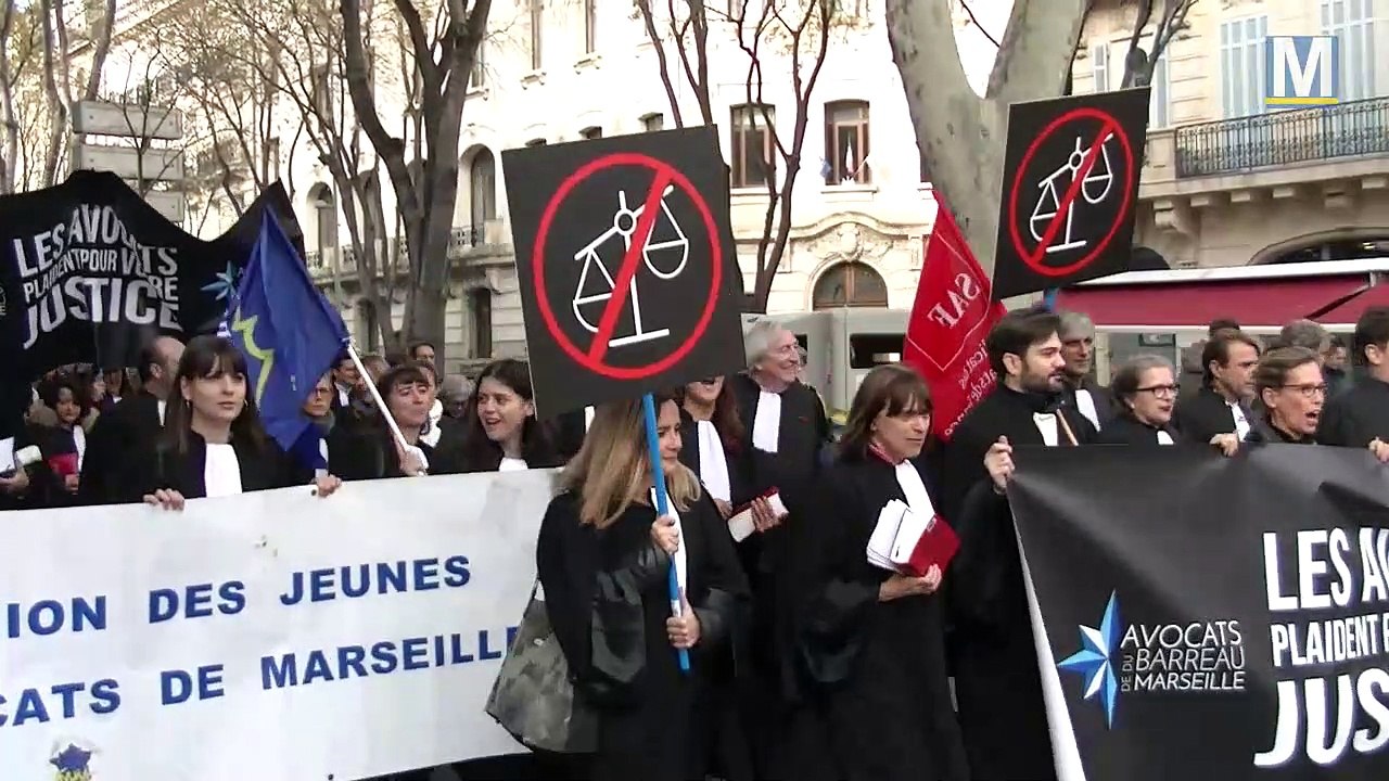 Marseille : les avocats dans la rue contre la réforme de la justice