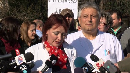 Vijon protesta e të punësuarve në Qendrën Klinike