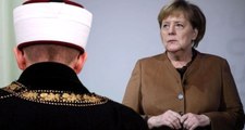 Almanya Başbakanı Merkel'den İmamlarla İlgili Dikkat Çeken Açıklama
