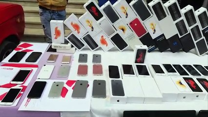 ضبط عصابة تسرق الهواتف المحمولة وتبيعها على السوشيال