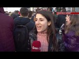 Studentet vijojne protesten