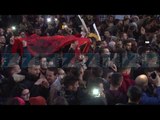 BLLOKUAN RRUGEN TE «ZOGU I ZI», POLICIA PROCEDON 24 PROTESTUES - News, Lajme - Kanali 7