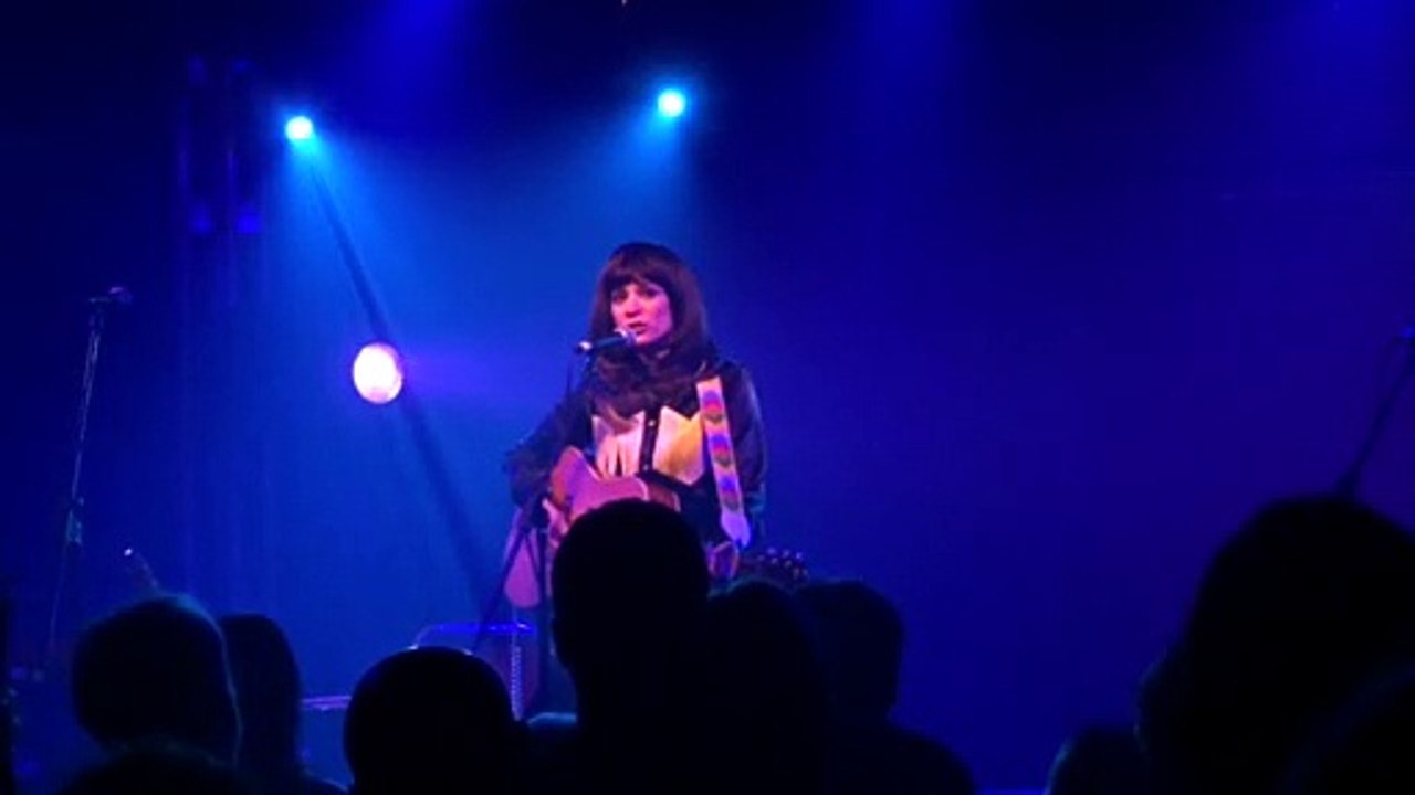 NICOLE ATKINS "Crying" at the Wedgewood Rooms, Portsmouth.