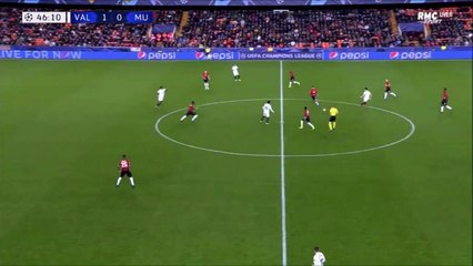 Phil Jones laughable own goal - Valencia 2-0 Man United