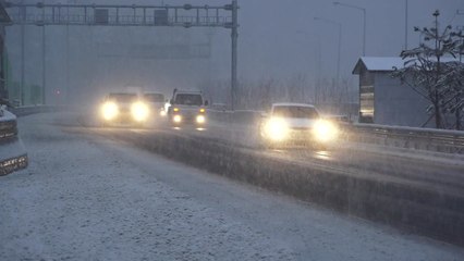 [날씨] 출근길 중부 함박눈...빙판길 유의 / YTN