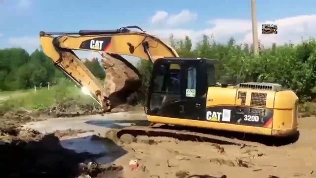 Amazing Super Biggest Bulldozer Stucks & Recovery(1)