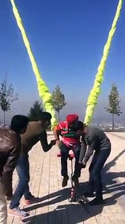 Sardar ji fly up in air on the moment of play, amazing video