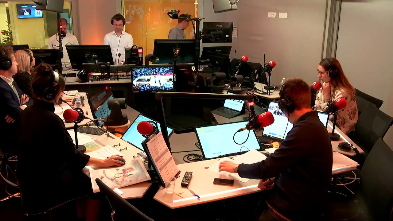 Les actualités de 6h30 - "Gilets jaunes" : s'arrêter ou continuer ? Le débat fait rage