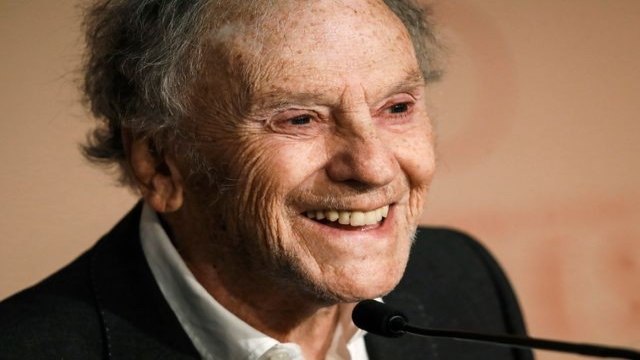 Jean-Louis Trintignant Entre les gens qui nous gouvernement et les gens qui souffrent, il y a un fossé.