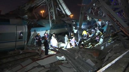 Turchia: scontro tra treni, morti e feriti