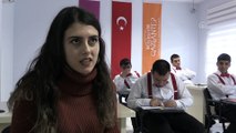 Siparişleri yazabilmek için okuma yazma öğreniyorlar - GAZİANTEP