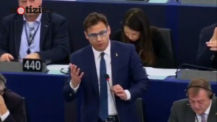 Lega, Angelo Ciocca  all'europarlamento si schiera con i gilet gialli " Svegliatevi" | Notizie.it
