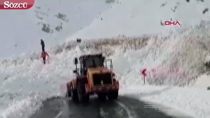 Şırnak yoluna çığ düştü