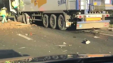 Accident entre deux camions sur l'A17