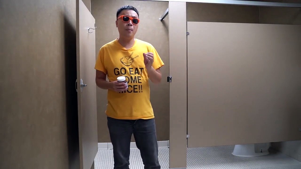 Wiping Poo on People in the Bathroom Prank! video Dailymotion