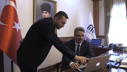Vali Baruş Aa'nın "Yılın Fotoğrafları" Oylamasına Katıldı