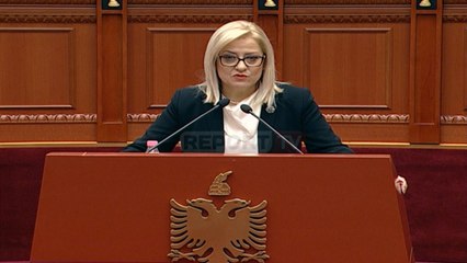 Report TV - ”Lindita Nikolla dil në bulevard”, ministrja: Dola dhe dal, mbaj përgjegjësi