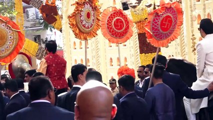 Anant and Akash Ambani Grand Entry at Isha Ambani Wedding Ceremony