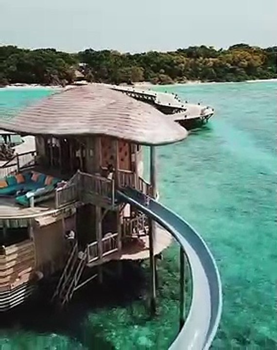 MALDIVES - Feel like a child again