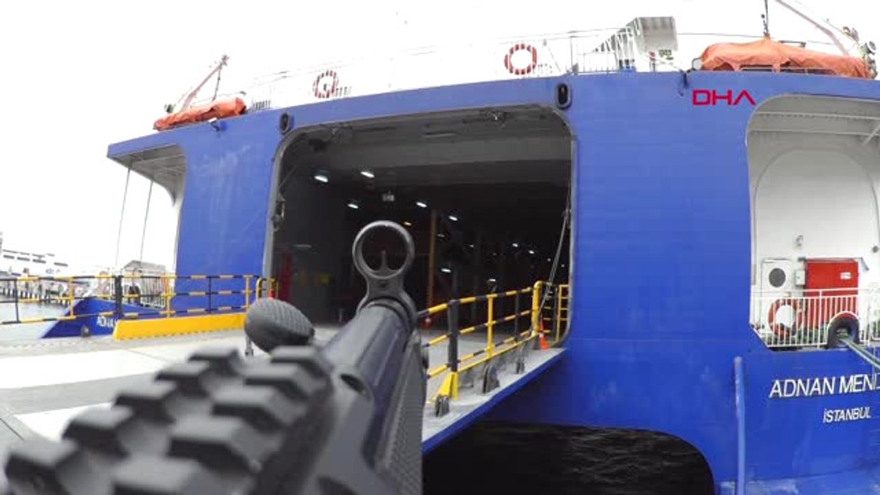 İstanbul Özel Harekat Polislerinden Nefes Kesen Tatbikat