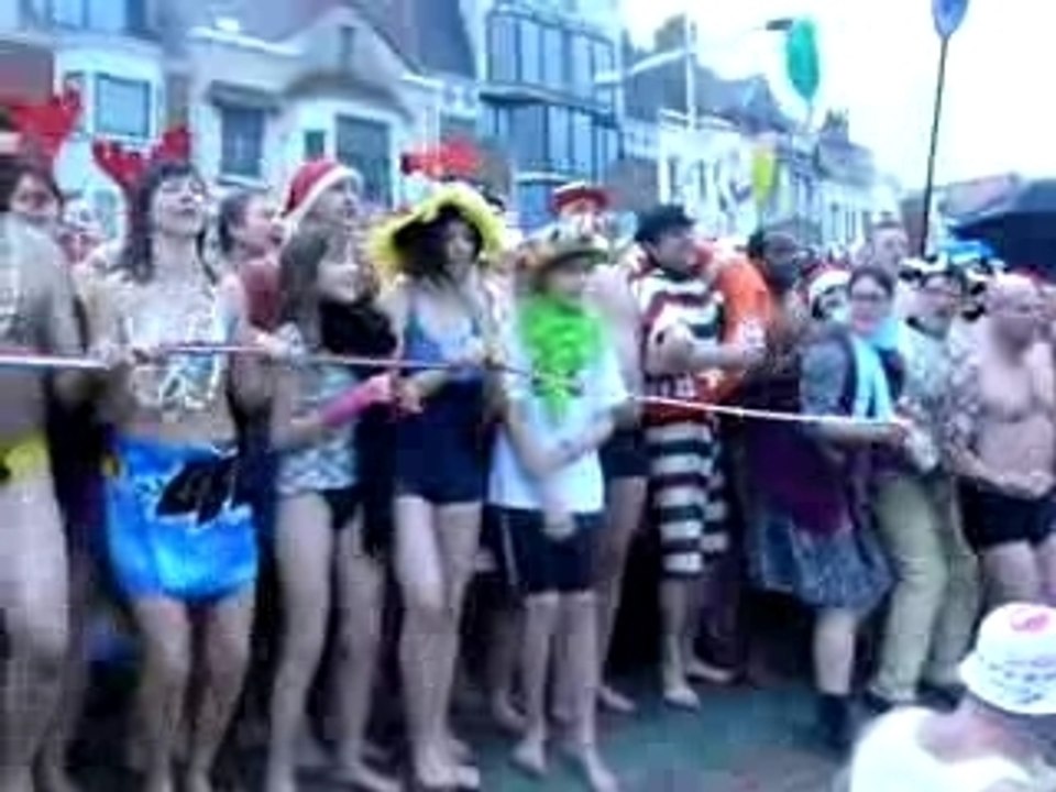 bain des givrés 2008 par damnaval