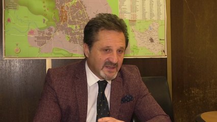 Kastrati: Rrugët dhe trotuaret e Gjakovës të pastruara nga bora