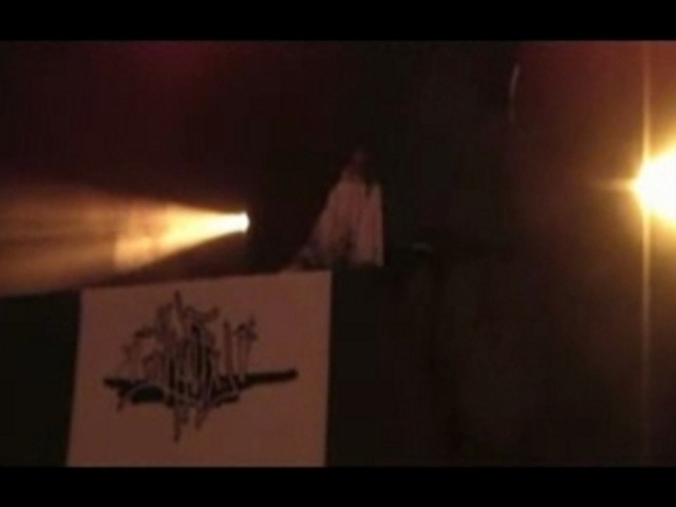 MIKYFLEX Live pt.2_Parano + Miky The Dog