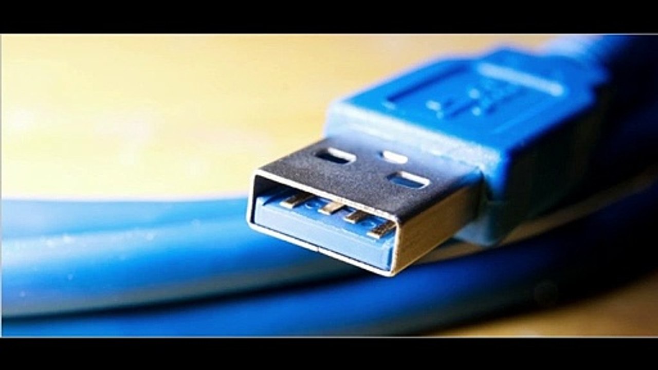 Micro USB- Vs -USB Type-C Explained [Urdu]