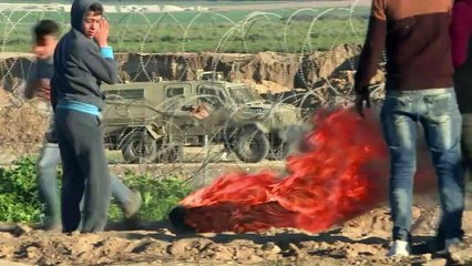 مواجهات على حدود القطاع بين الفلسطينيين والقوات الإسرائيلية