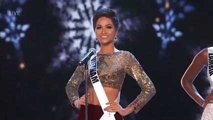 H'Hen Niê hô to tên Việt Nam