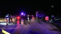 Mersin'de trafik kazası: 3'ü polis, 6 kişi yaralandı
