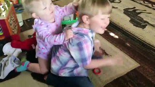 Funny Siblings Video - Funny Baby Video