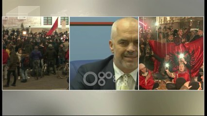 Ora News - Rama: Rektor i universitetit të Tiranës i "arratisur"!