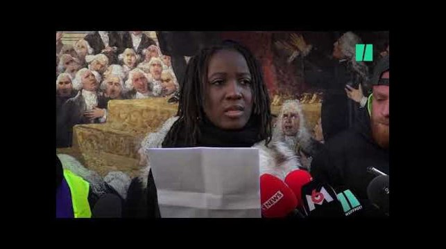 Pourquoi les gilets jaunes de La France en colère réclament un referendum