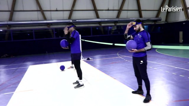 Les gardiens du Paris FC font du goalball