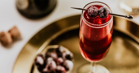 Cranberry-Ginger Mimosa Cocktail Recipe - Liquor.com