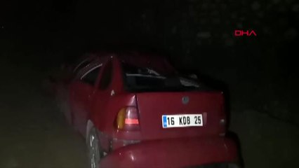 Şehir Manzarasını İzlerken, Otomobille Uçuruma Yuvarlandılar: 2 Yaralı