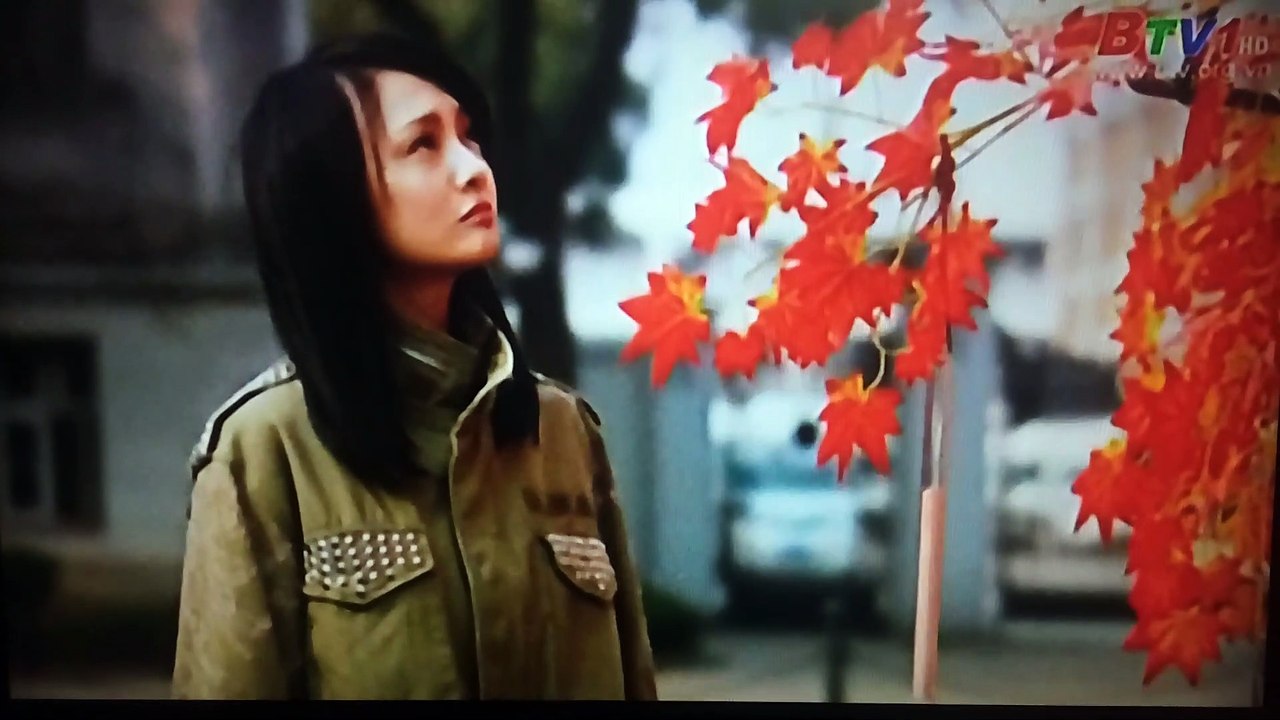 Cute expression of beautiful girl - Biểu cảm dễ thương của cô gái xinh đẹp.
