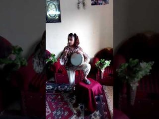 طفلة ابهرت العالم فى اللعب على الطبلة