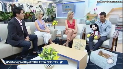 Felipe Sertanejo se emociona ao reencontrar a família no Hoje em Dia