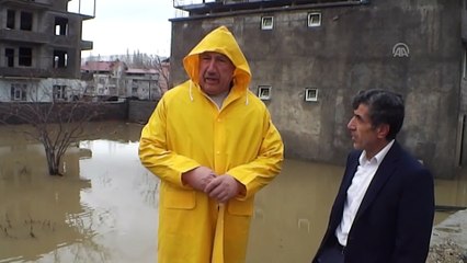 Hizan'da aşırı yağışlar sele neden oldu - BİTLİS