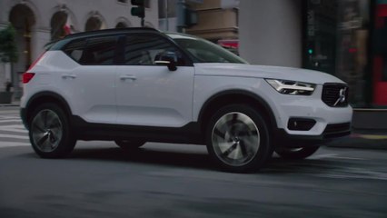 New Volvo XC40 Driving Video
