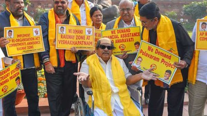 TDP MP Siva Prasad Getup as Karunanidhi At Parliament | Oneindia Telugu