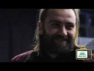 Këmbëzbathur në park, Sfida E çifteve të reja merr jetë në skenë