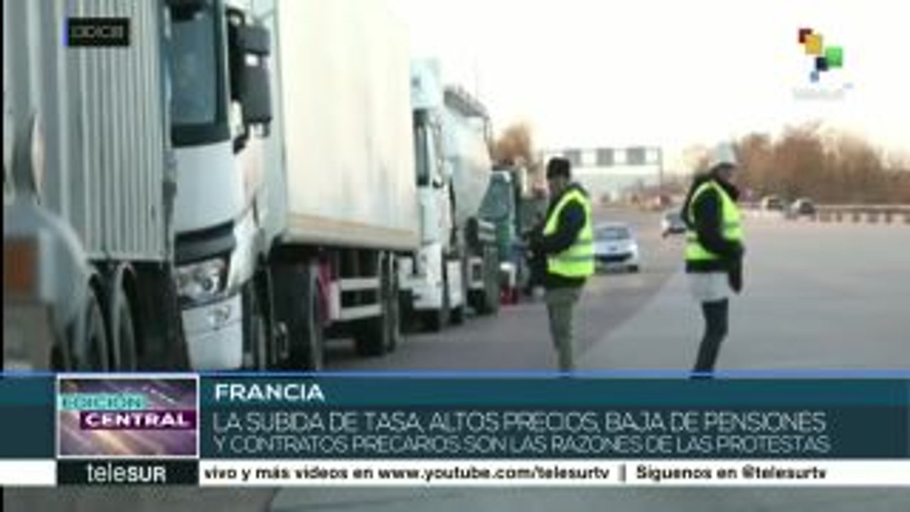 Francia: "Chalecos amarillos" exigen la dimisión de Emmanuel Macron