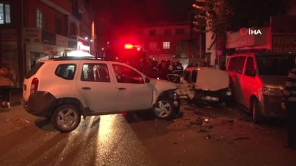 Adana'da Cip ve Otomobil Çarpıştı: 3 Yaralı