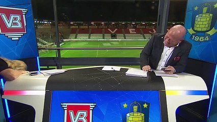 Un journaliste se lâche dans le studio et ça finit en fou rire !