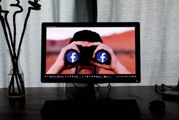 下载视频: Facebook Leaks Private Photos of Nearly 7 Million Accounts